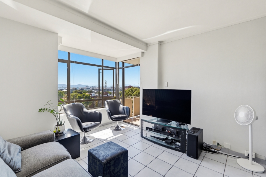 2 Bedroom Property for Sale in Green Point Western Cape